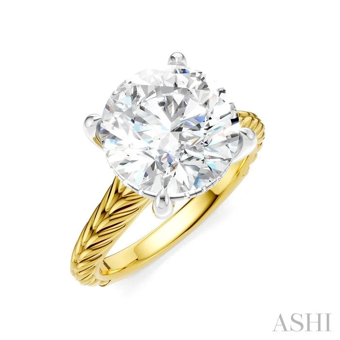 Round Shape Semi-Mount Diamond Engagement Ring