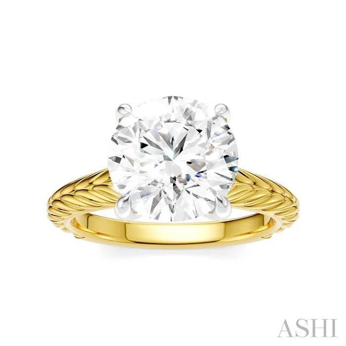 Round Shape Semi-Mount Diamond Engagement Ring
