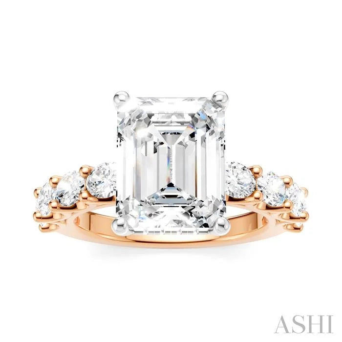 Emerald Shape Semi-Mount Diamond Engagement Ring