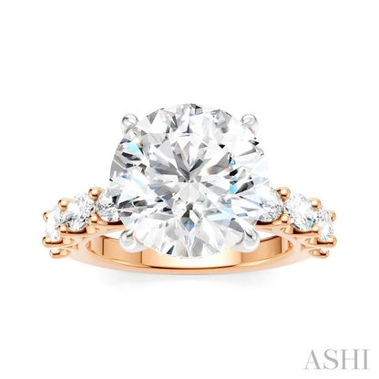 Round Shape Semi-Mount Diamond Engagement Ring