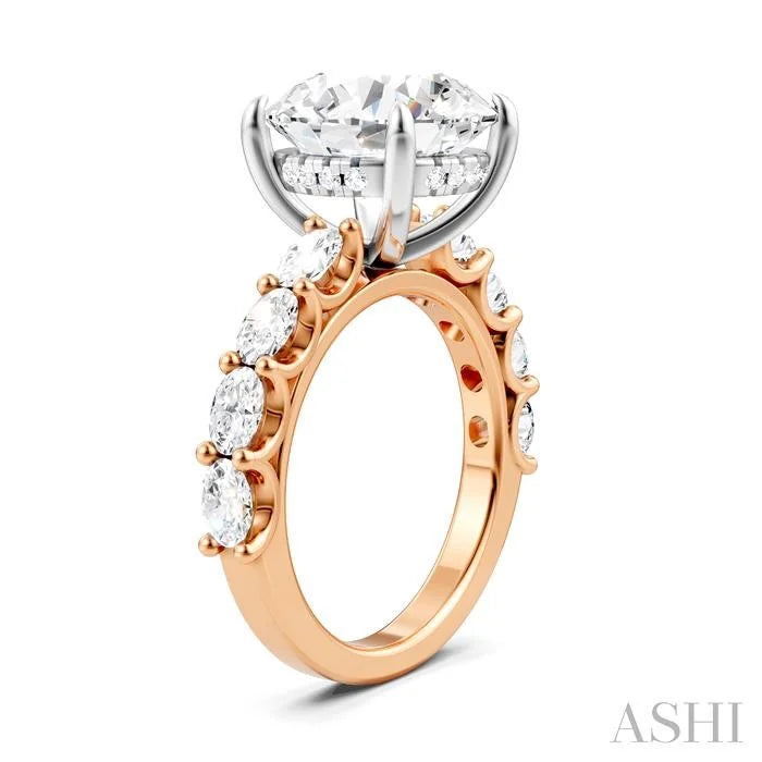 Round Shape Semi-Mount Diamond Engagement Ring
