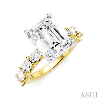 Emerald Shape Semi-Mount Diamond Engagement Ring