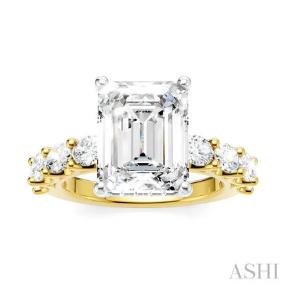 Emerald Shape Semi-Mount Diamond Engagement Ring
