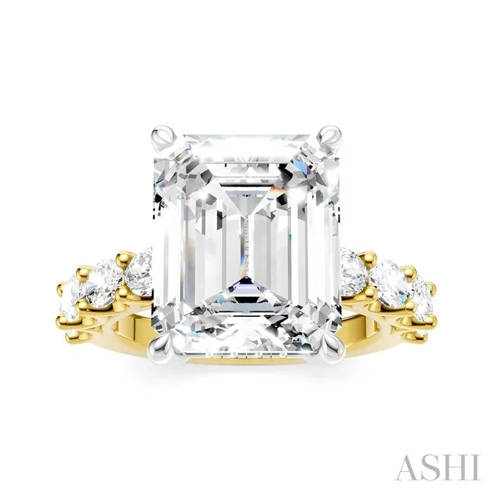 Emerald Shape Semi-Mount Diamond Engagement Ring