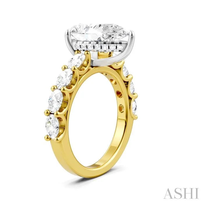 Pear Shape Semi-Mount Diamond Engagement Ring