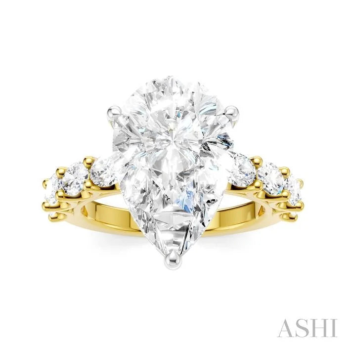 Pear Shape Semi-Mount Diamond Engagement Ring