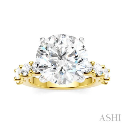 Round Shape Semi-Mount Diamond Engagement Ring