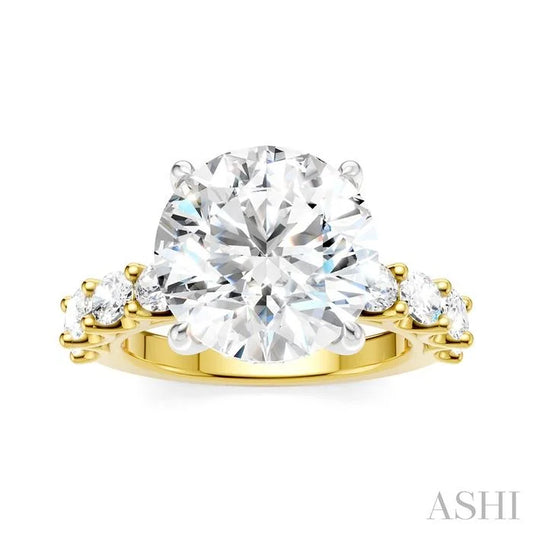 Round Shape Semi-Mount Diamond Engagement Ring