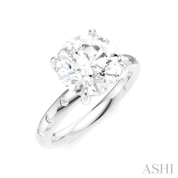 Round Shape Semi-Mount Diamond Engagement Ring