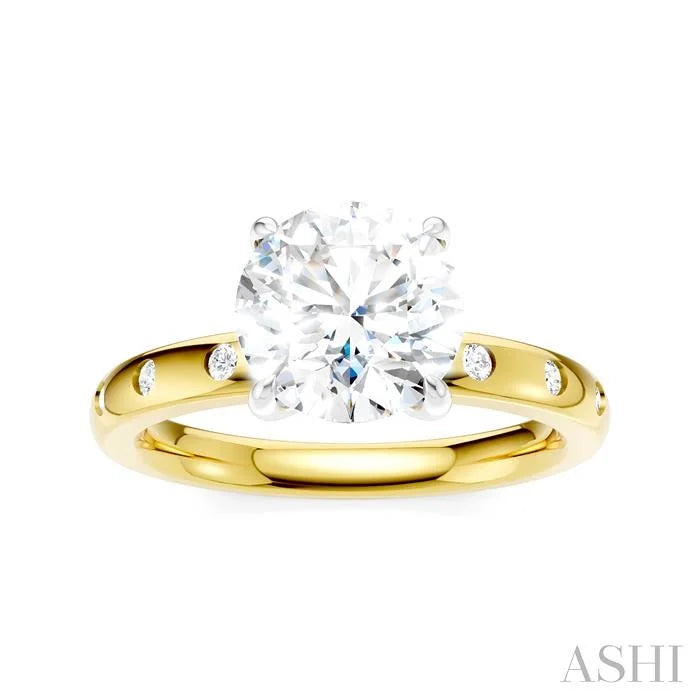 Round Shape Semi-Mount Diamond Engagement Ring