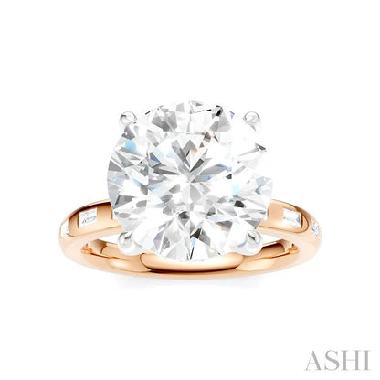 Round Shape Semi-Mount Diamond Engagement Ring