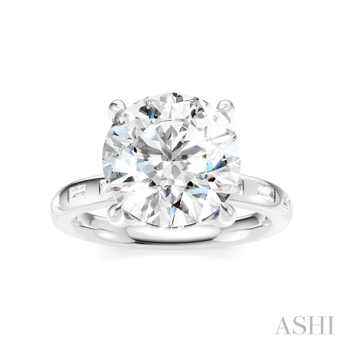 Round Shape Semi-Mount Diamond Engagement Ring