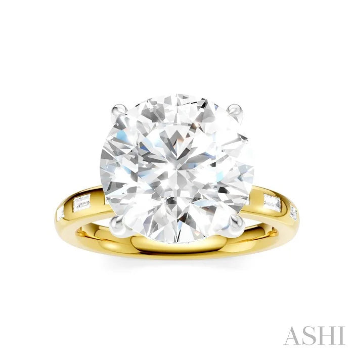 Round Shape Semi-Mount Diamond Engagement Ring