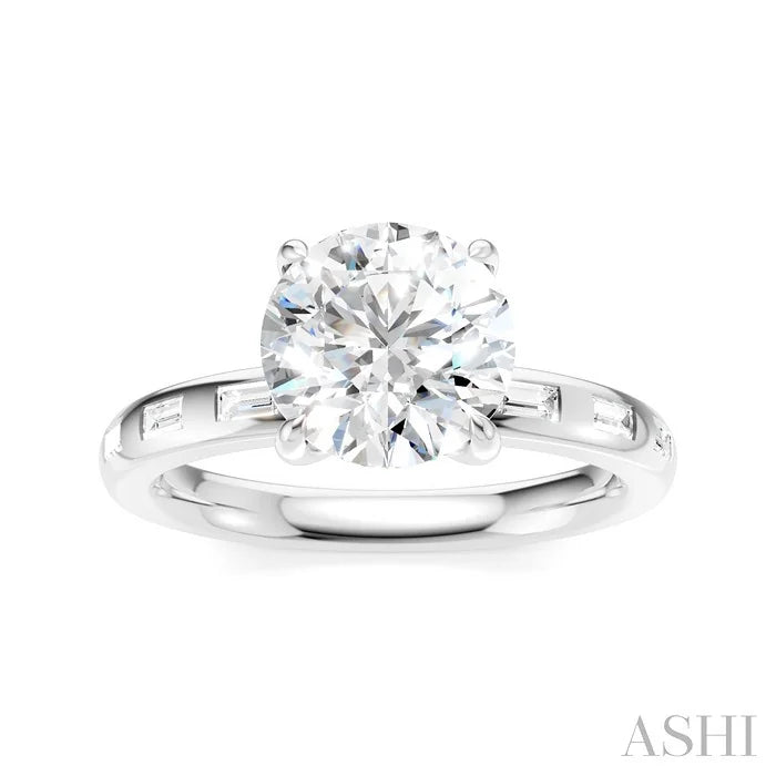 Round Shape Semi-Mount Diamond Engagement Ring