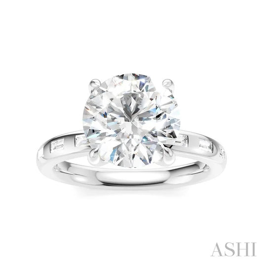 Round Shape Semi-Mount Diamond Engagement Ring