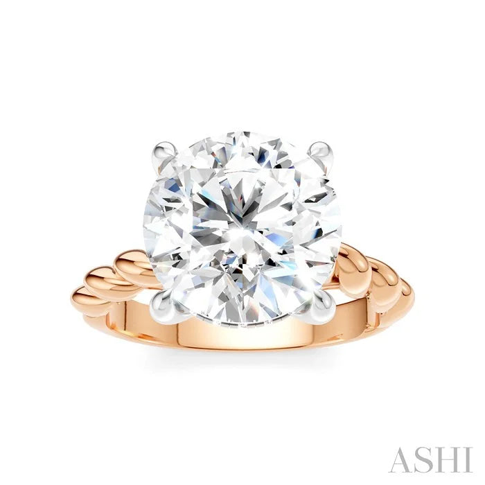 Round Shape Semi-Mount Diamond Engagement Ring