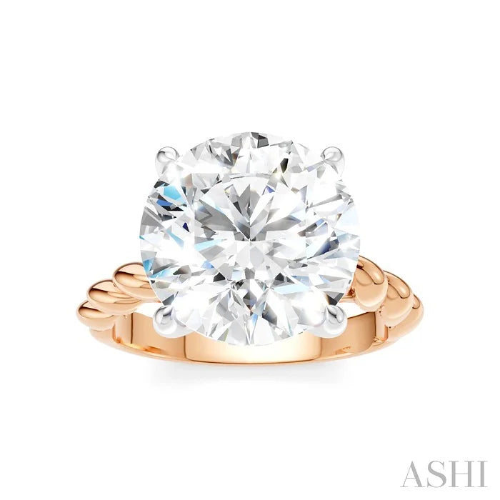 Round Shape Semi-Mount Diamond Engagement Ring