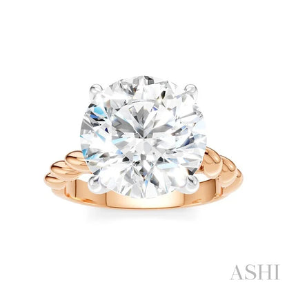 Round Shape Semi-Mount Diamond Engagement Ring