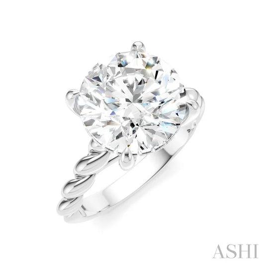 Round Shape Semi-Mount Diamond Engagement Ring
