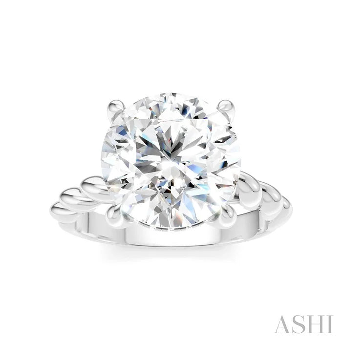 Round Shape Semi-Mount Diamond Engagement Ring