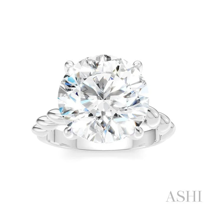 Round Shape Semi-Mount Diamond Engagement Ring