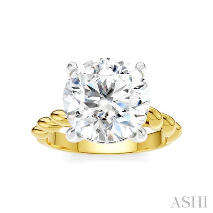 Round Shape Semi-Mount Diamond Engagement Ring