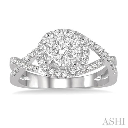 Round Shape Halo Lovebright Diamond Engagement Ring