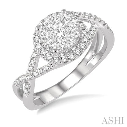 Round Shape Halo Lovebright Diamond Engagement Ring