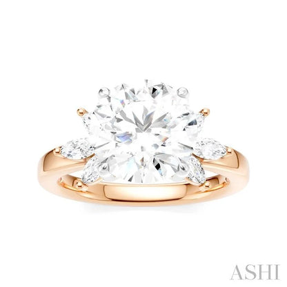 Round Shape Semi-Mount Diamond Engagement Ring