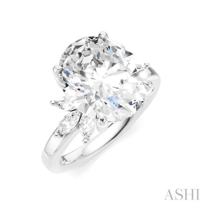 Oval Shape Semi-Mount Diamond Engagement Ring