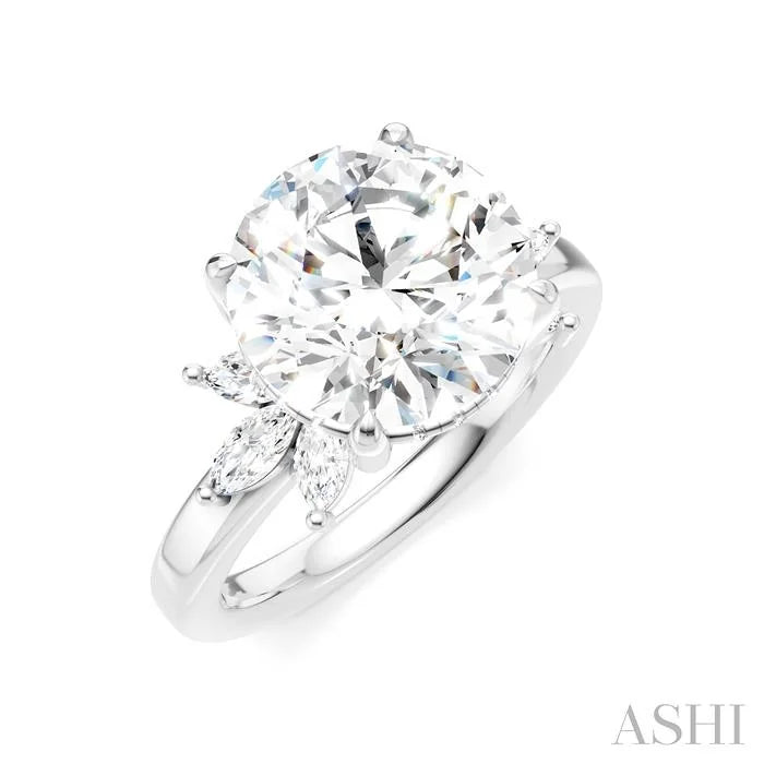 Round Shape Semi-Mount Diamond Engagement Ring