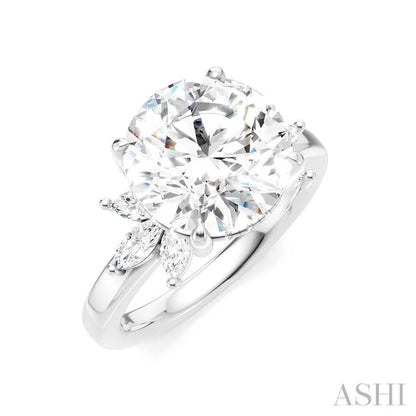 Round Shape Semi-Mount Diamond Engagement Ring
