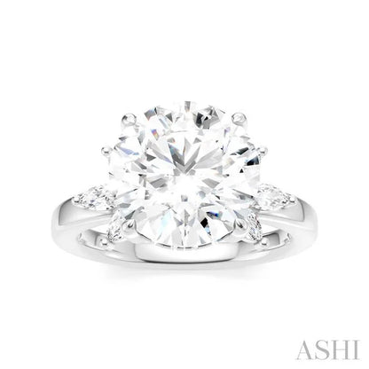 Round Shape Semi-Mount Diamond Engagement Ring