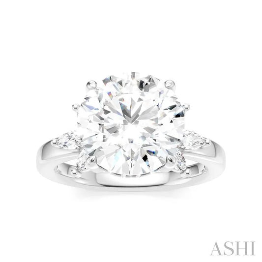 Round Shape Semi-Mount Diamond Engagement Ring