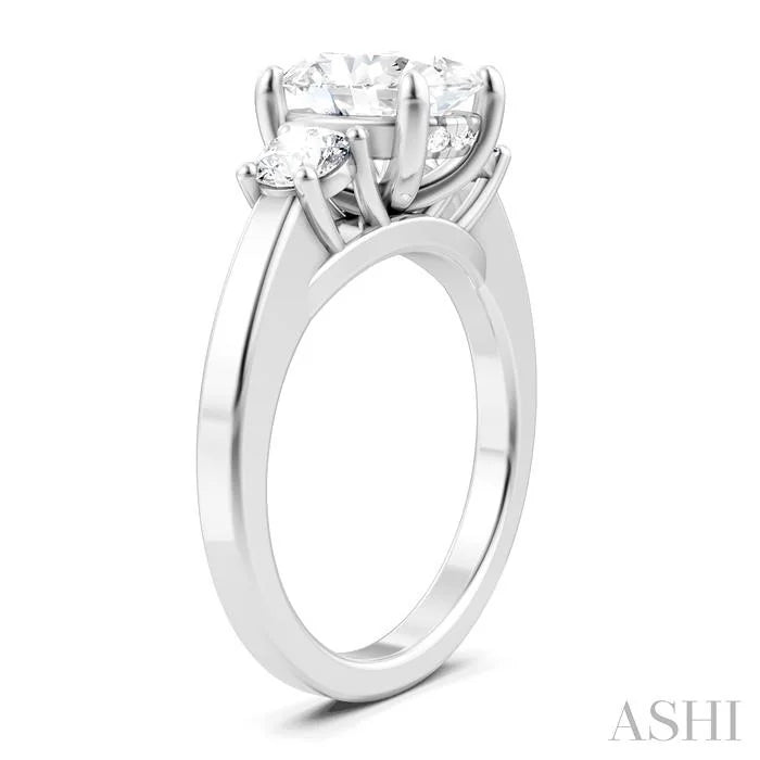 Oval Shape Semi-Mount Diamond Engagement Ring