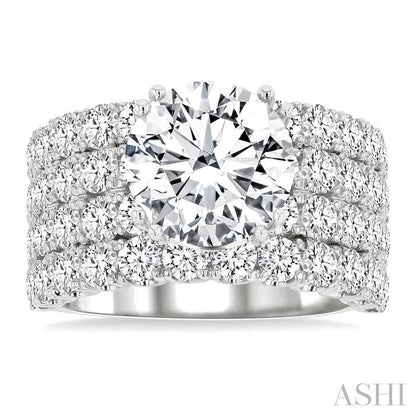 Round Shape Semi-Mount Diamond Engagement Ring