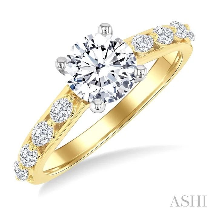 Round Shape Semi-Mount Diamond Engagement Ring