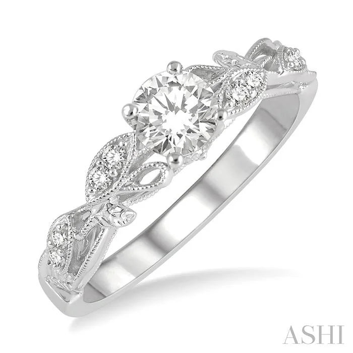 Round Shape Diamond Engagement Ring