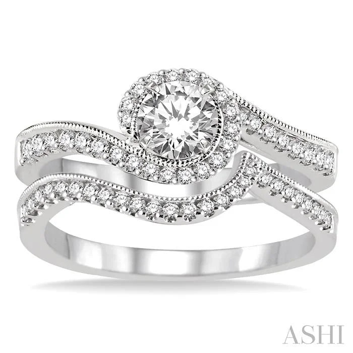 Round Shape Halo Diamond Wedding Set