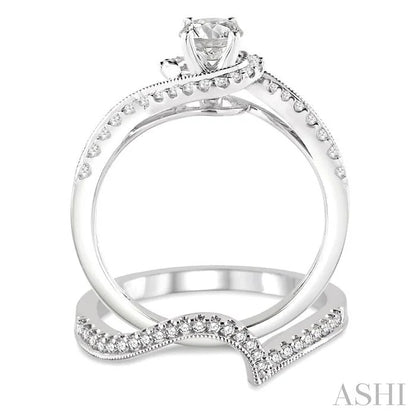 Round Shape Halo Diamond Wedding Set