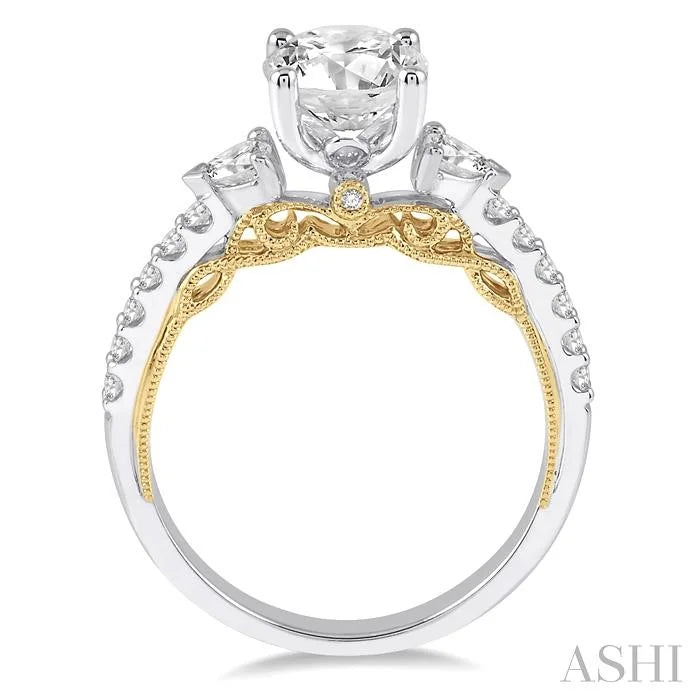 Round Shape Semi-Mount Diamond Engagement Ring