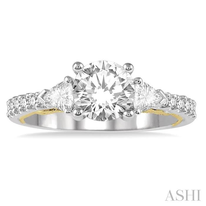 Round Shape Semi-Mount Diamond Engagement Ring