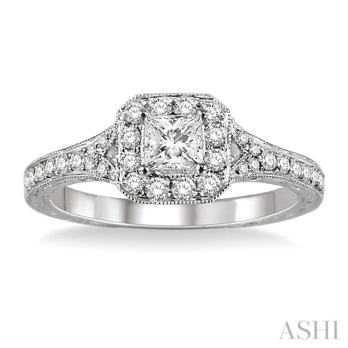 Princess Shape Halo Diamond Engagement Ring