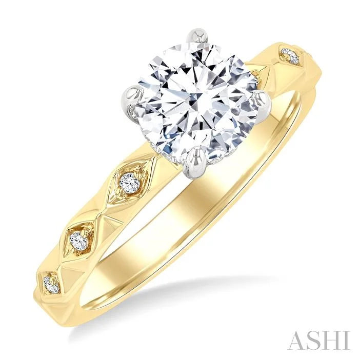 Round Shape Semi-Mount Diamond Engagement Ring