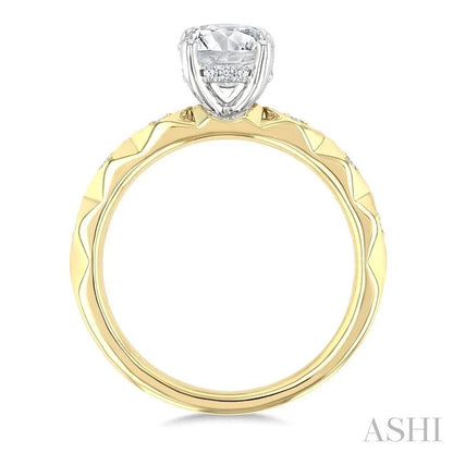 Round Shape Semi-Mount Diamond Engagement Ring