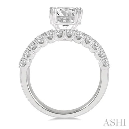Round Shape Semi-Mount Diamond Engagement Ring