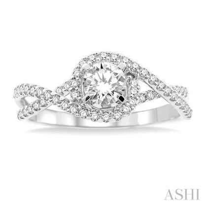 Round Shape Halo Diamond Engagement Ring