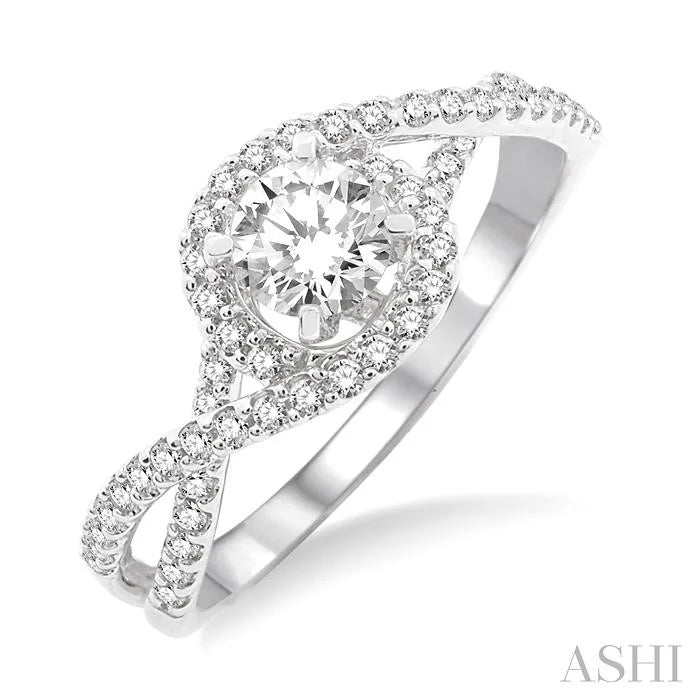 Round Shape Halo Diamond Engagement Ring