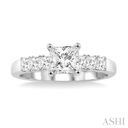 Princess Shape Diamond Engagement Ring