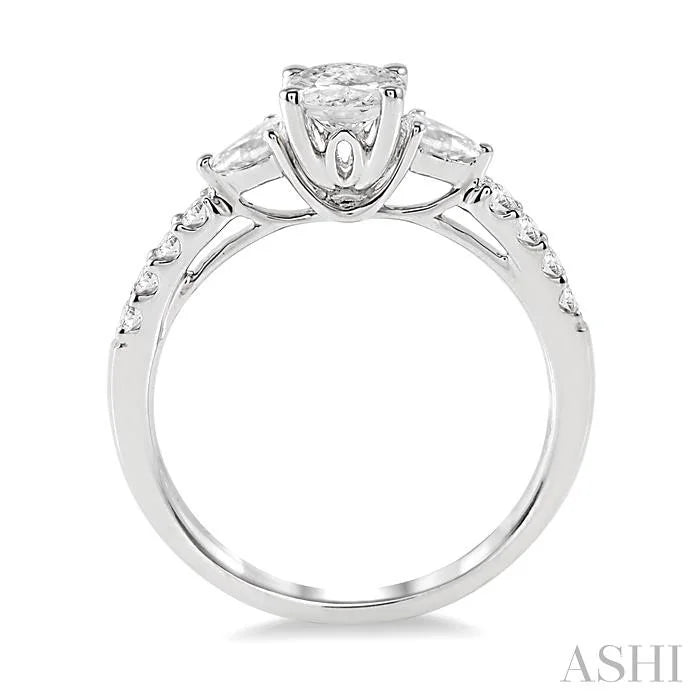 Oval Shape Semi-Mount Diamond Engagement Ring